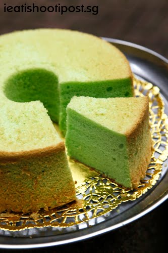 How to make Singapore Pandan Chiffon Cake - Easy Travel Recipes