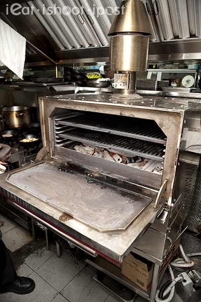 Prive: Introducing the Josper Grill. Step closer to that Perfect Steak! - ieatishootipost