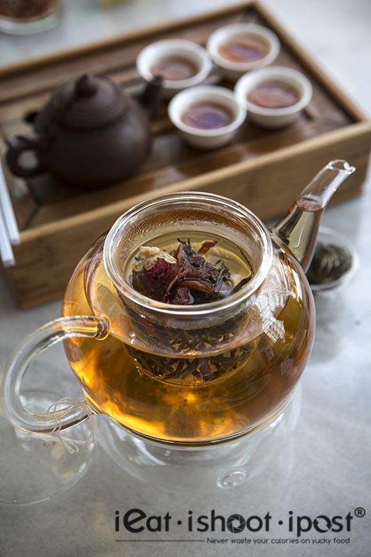 Chinese Tea: The old and the new