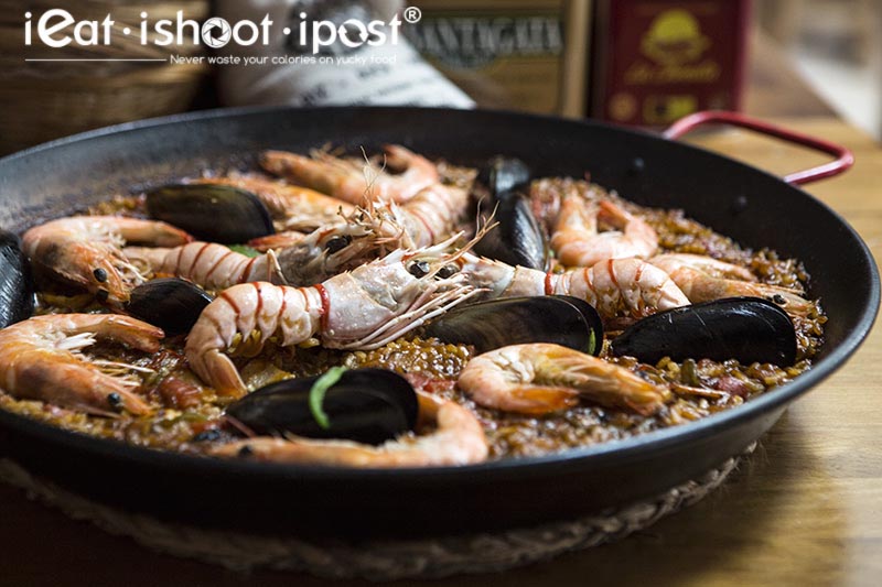 Paella marisco - Seafood Paella $59 (portion for 4) 4.25/5