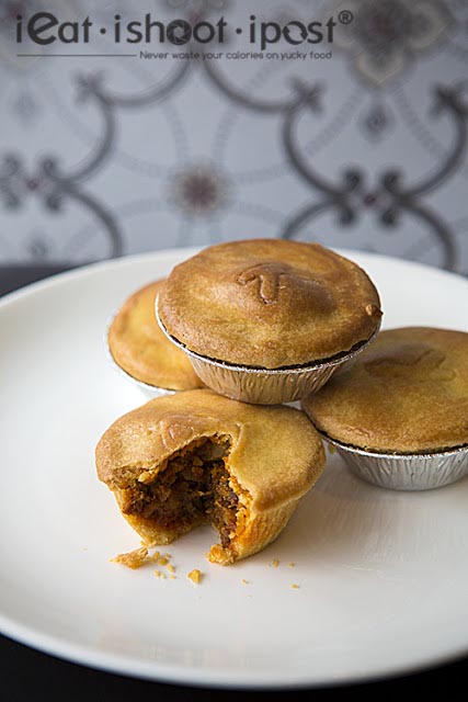 Beef Rendang/Babi Ponteh/Ayam Kleo Pies $1.90