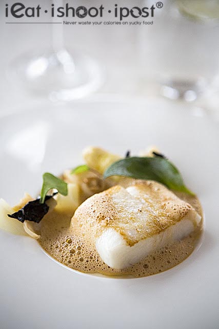 Canadian Halibut Seared, Brandenburg white asparagus, purslane, razor clams, laksa emulsion