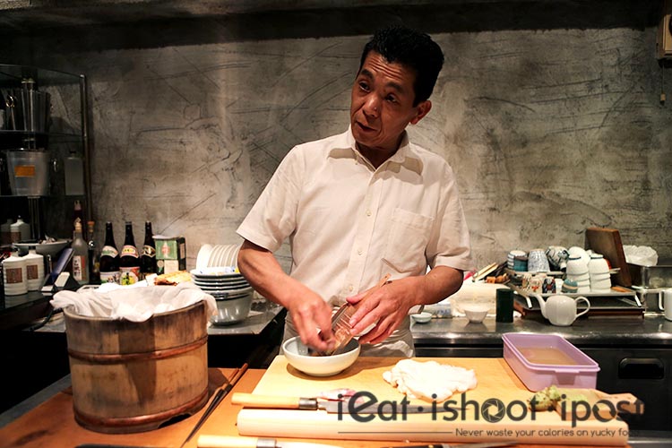 Chef Yazawa at Keshiki Sushi in Nishiazabu, Tokyo