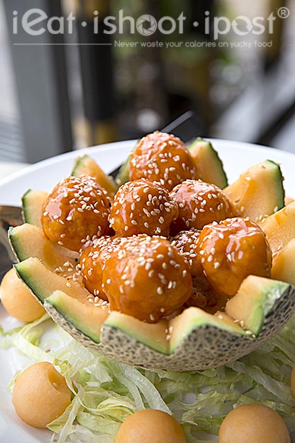 Prawn Balls in Honeydew $18