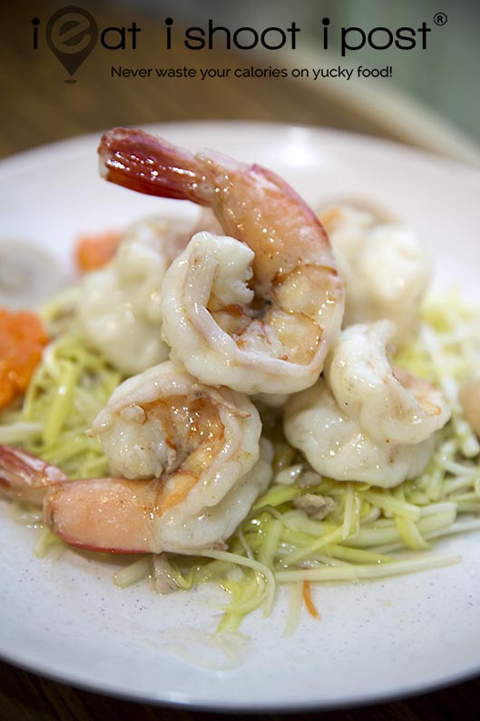 Jumbo Prawns with Gu Chai (6) $45