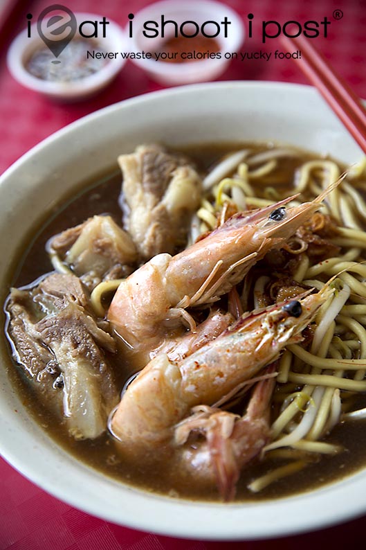 Big prawn and pork rib noodle $5