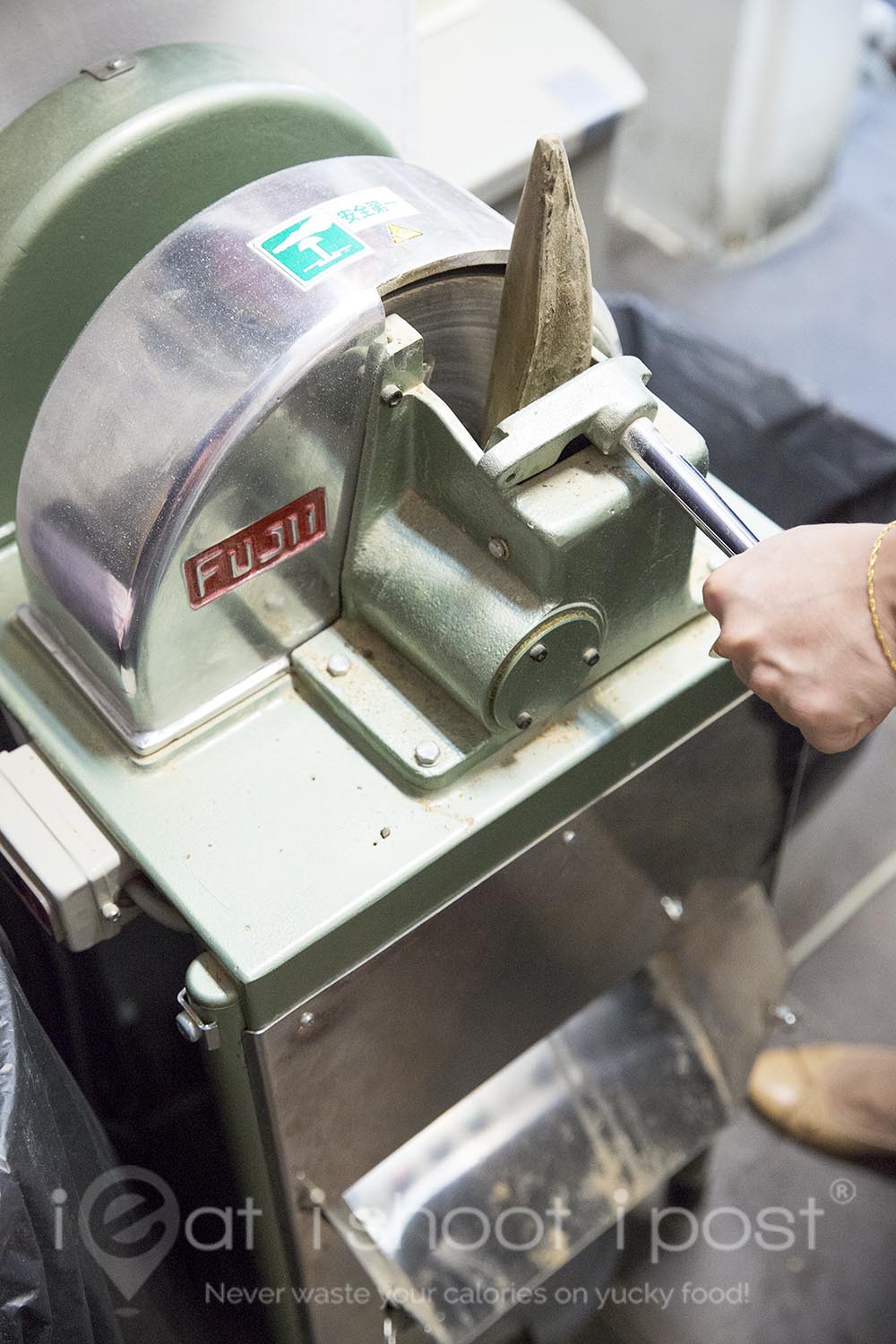 Katsuobushi shaving machine