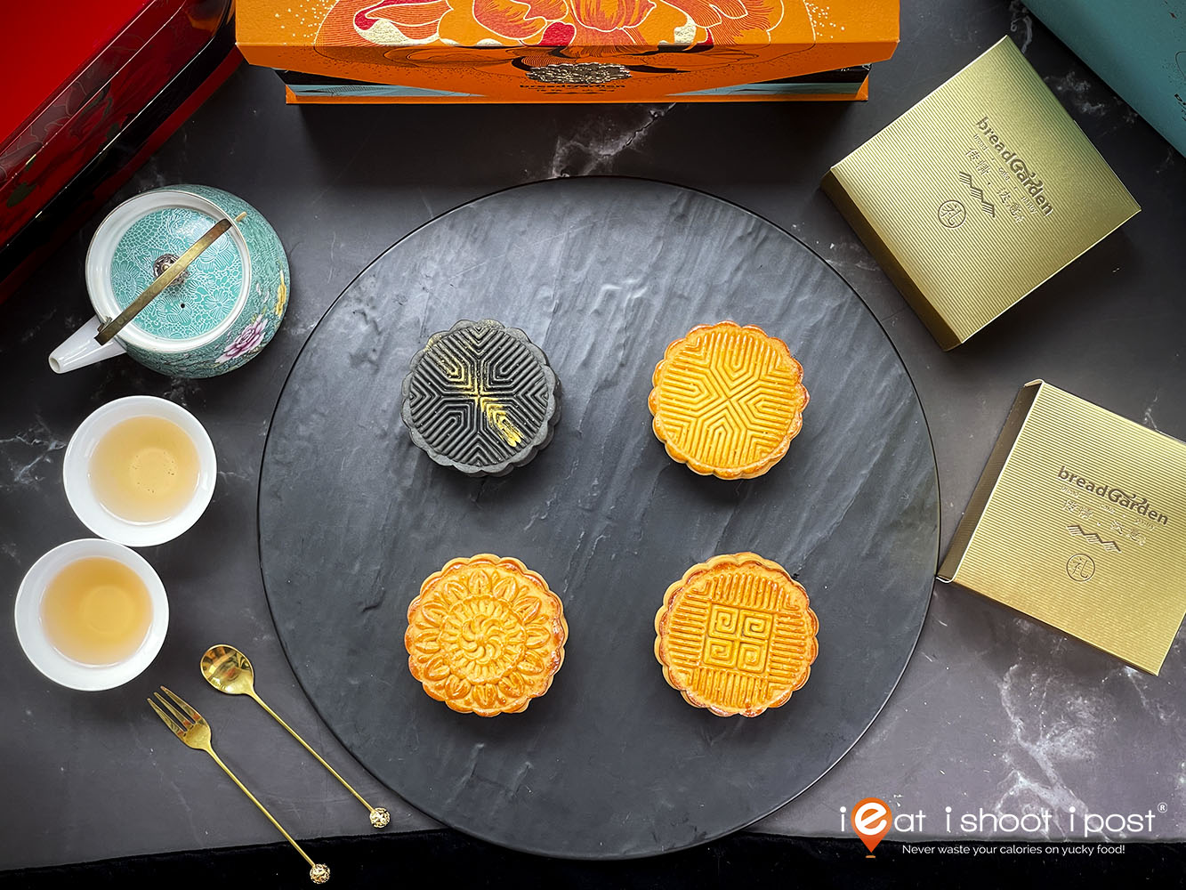 Bread Garden Baked Skin mooncakes