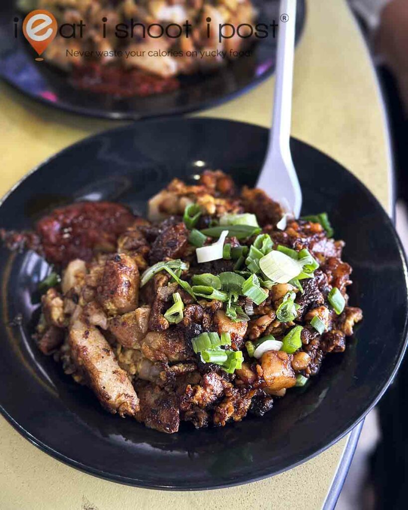 Fried carrot cake (chai tow kway) | SBS Food